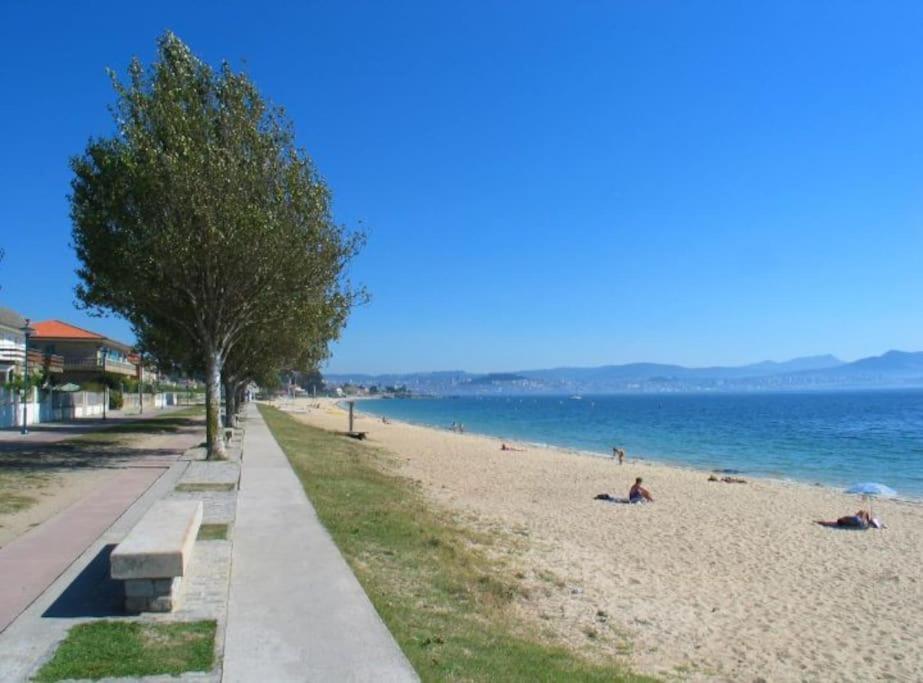 Atico En La Playa De Cangas Exterior foto